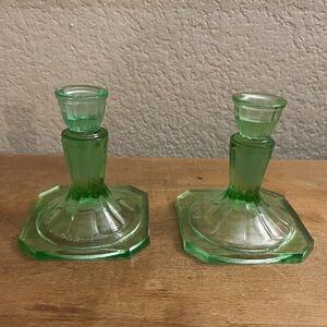 Vintage 2003 THT Green Glass Candlesticks Taper Candle Holders 4" Tall Set of 2